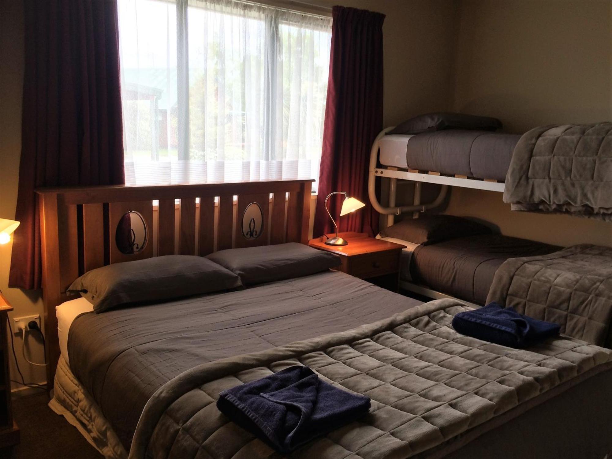 Cedar Chalets And Barkers Lodge Methven Zimmer foto