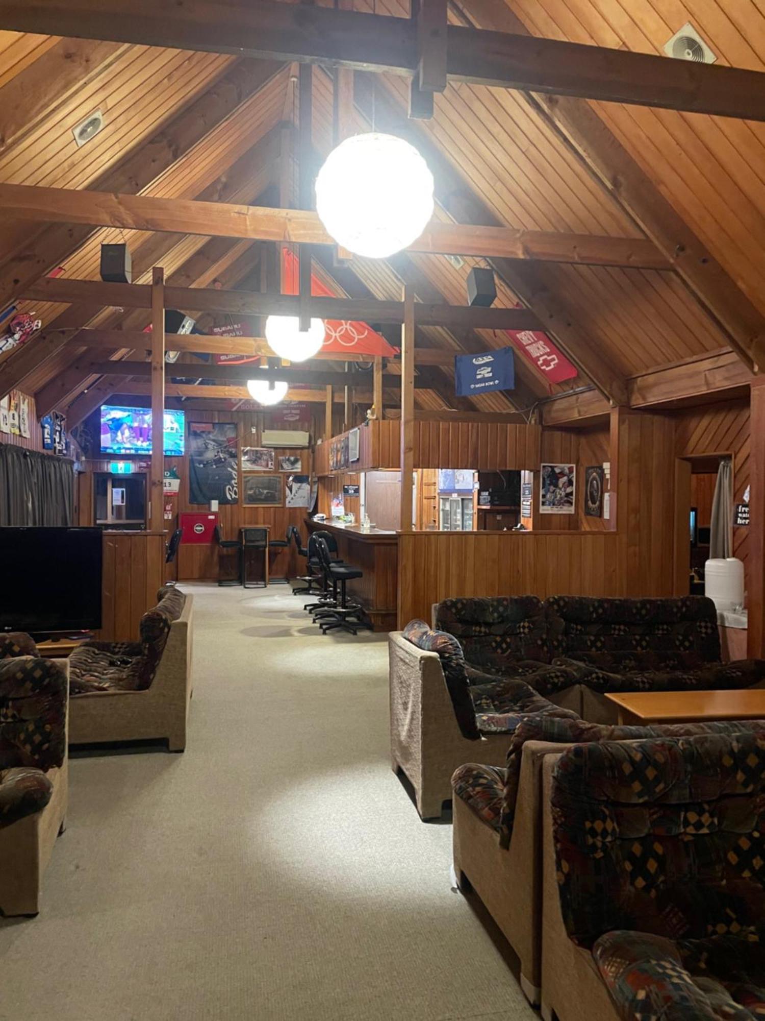 Cedar Chalets And Barkers Lodge Methven Exterior foto