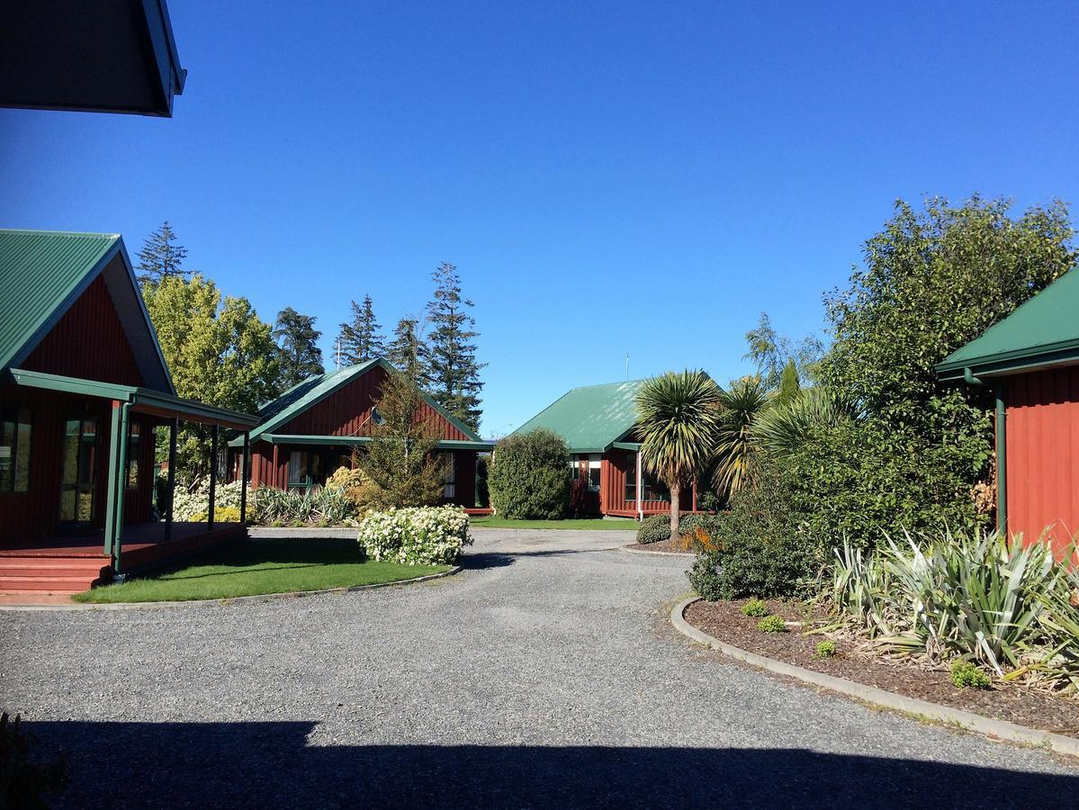 Cedar Chalets And Barkers Lodge Methven Exterior foto